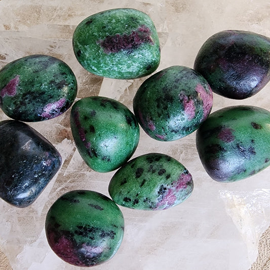 Ruby in Zoisite | Tumble