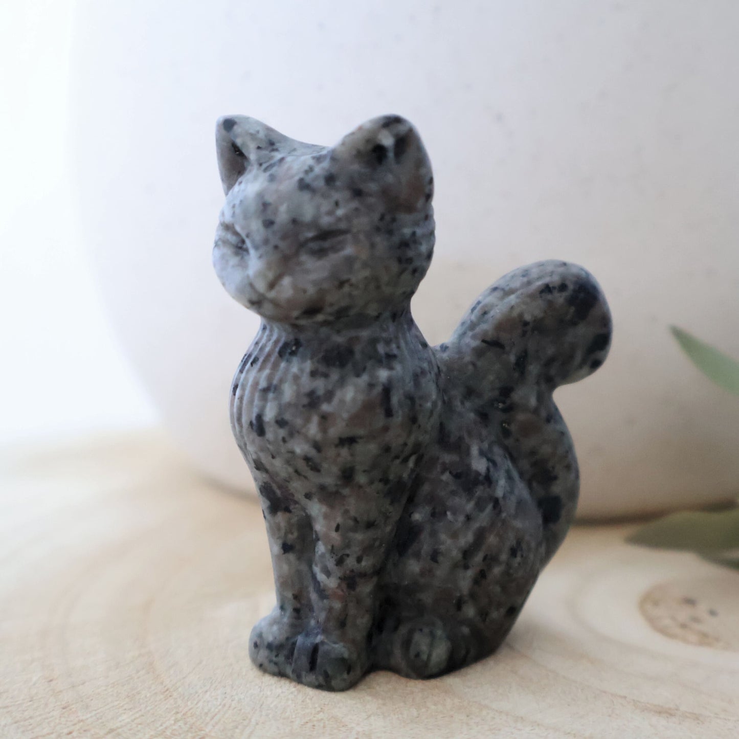 natural yooperlite cat carving crystal