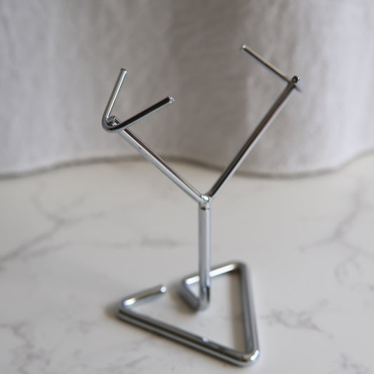 silver crystal display stand for palm stones heart and rhombus crystals stone holder