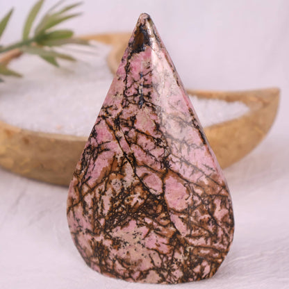 Rhodonite | Teardrop