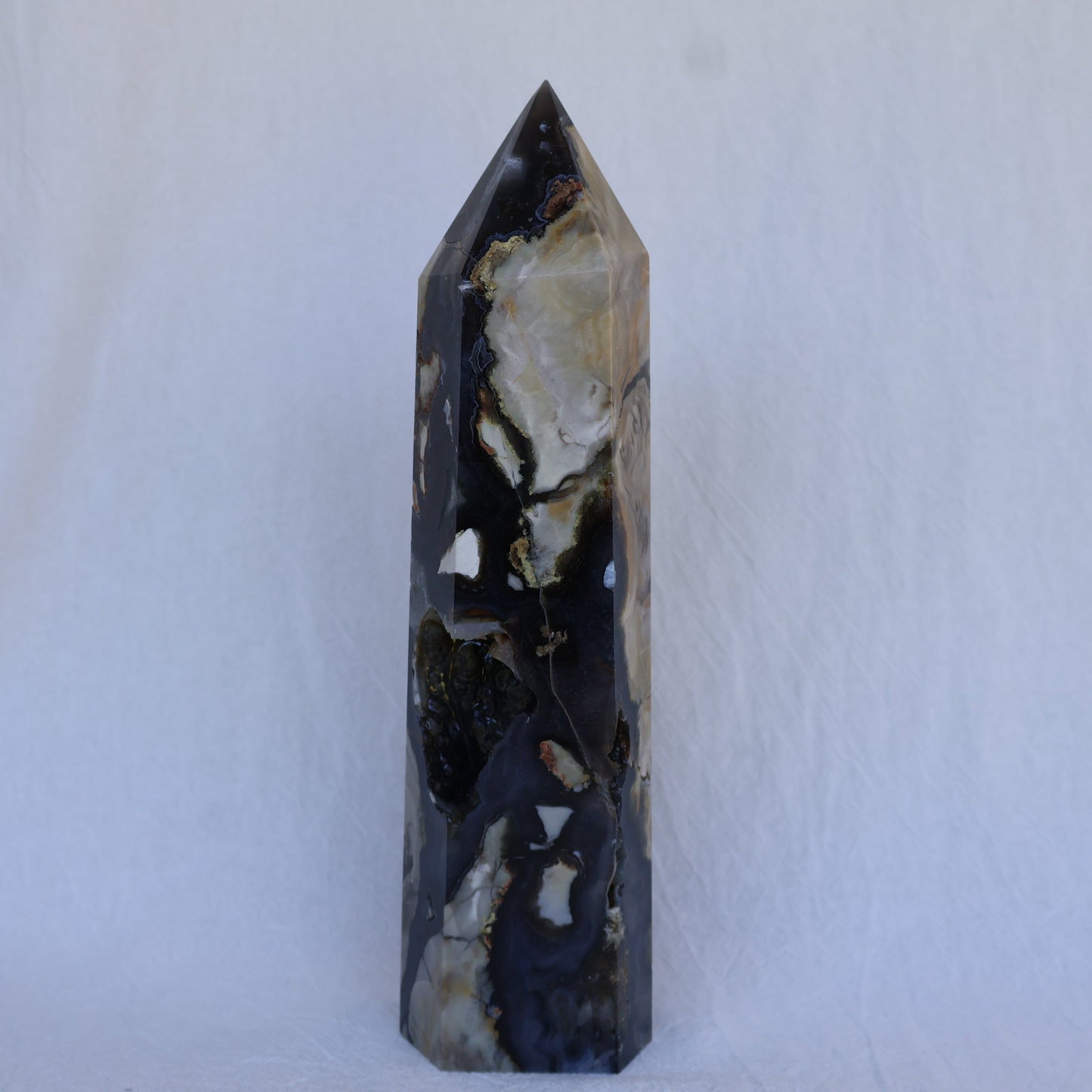 large UV reactive volcano agate tower