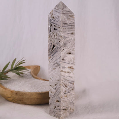 beautiful natural white mexican lace agate tower crystal