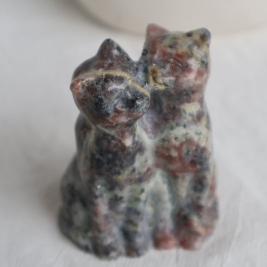 Yooperlite | Double Cat Carving